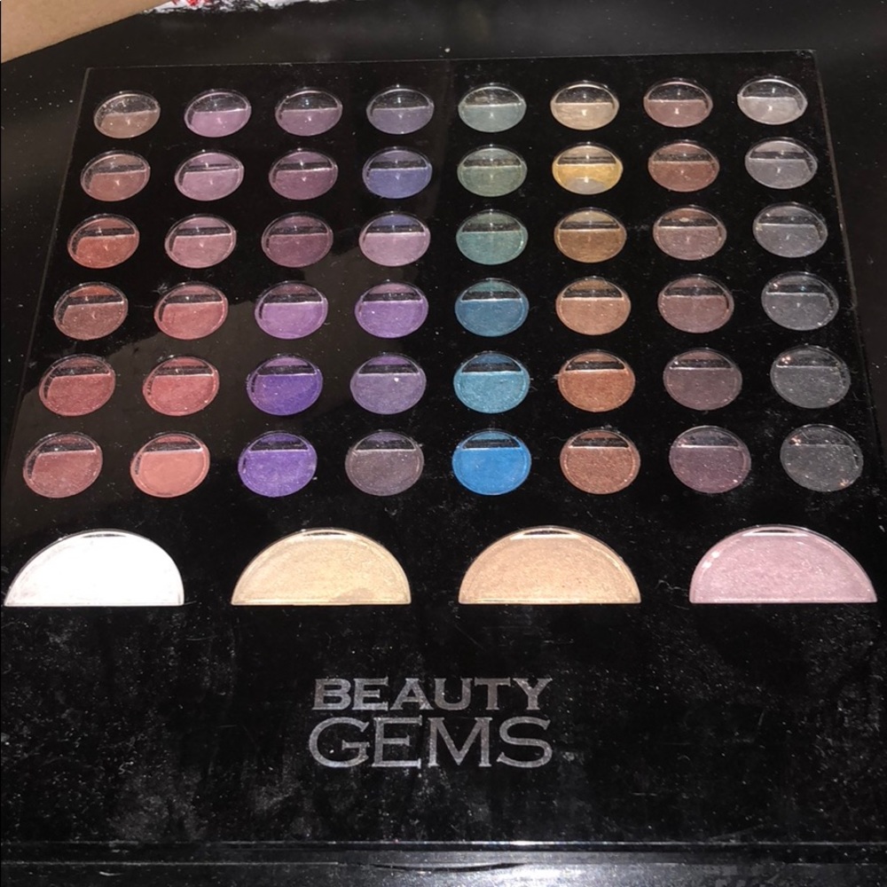 Eye shadow pallet - Picture 2 of 2